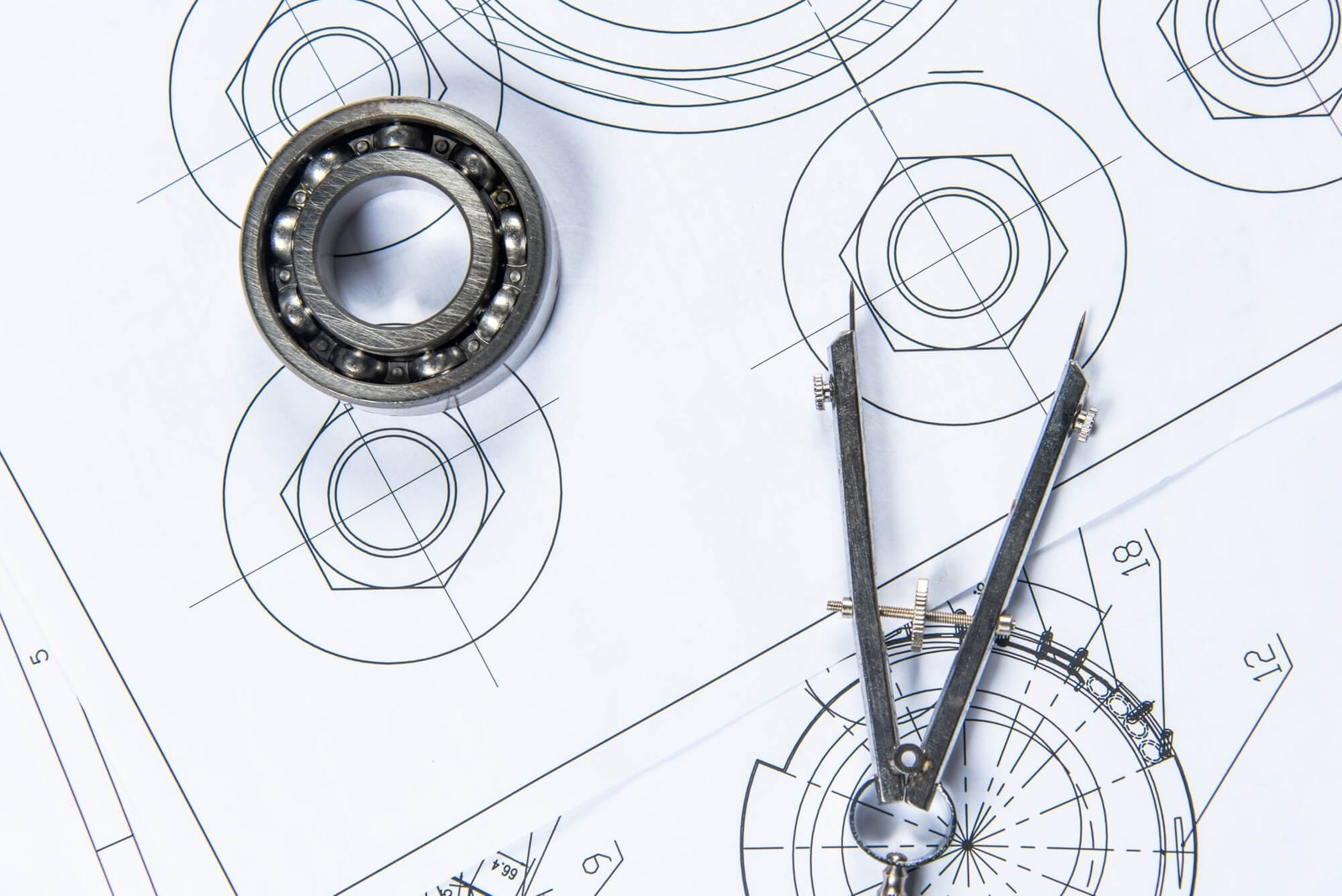Plano de diseño industrial | Imagen desde freepik, por fanjianhua