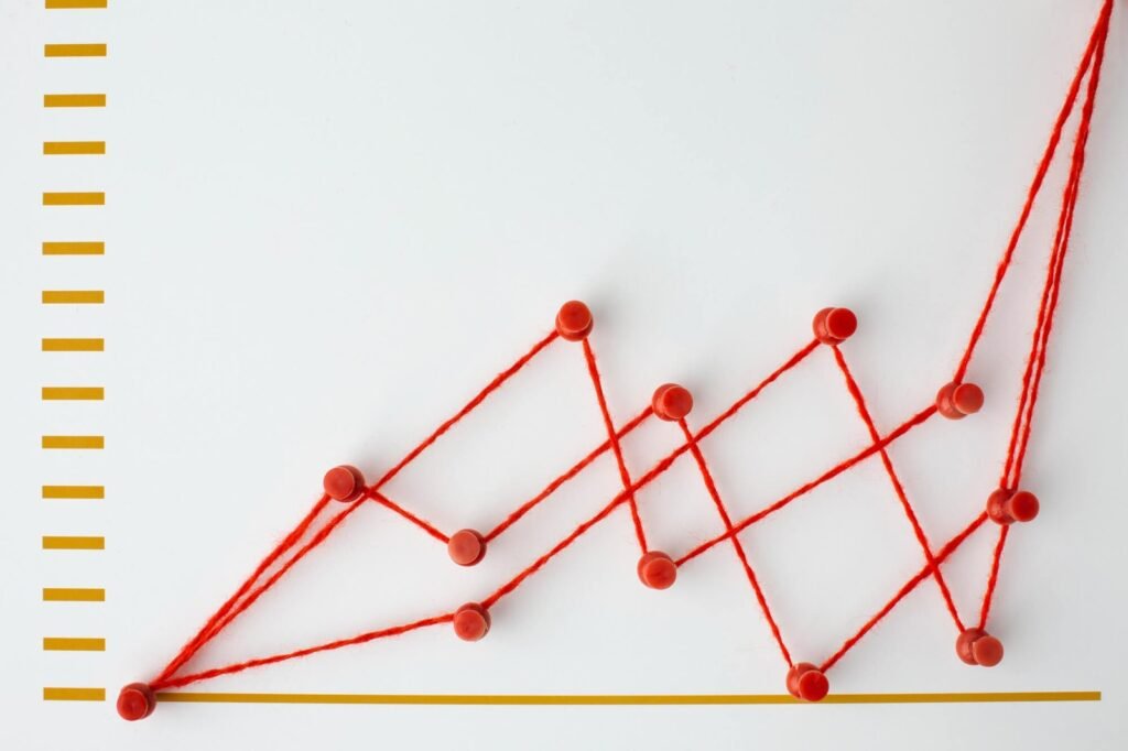 Representación de una gráfica lineal con estambre | Imagen desde freepik, por freepik