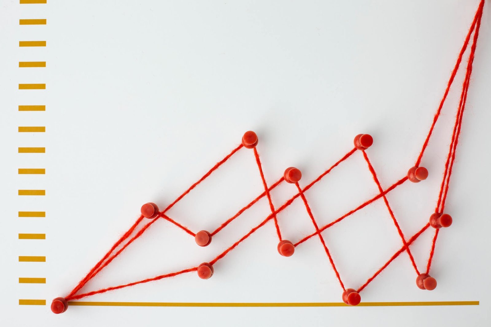 Representación de una gráfica lineal con estambre | Imagen desde freepik, por freepik